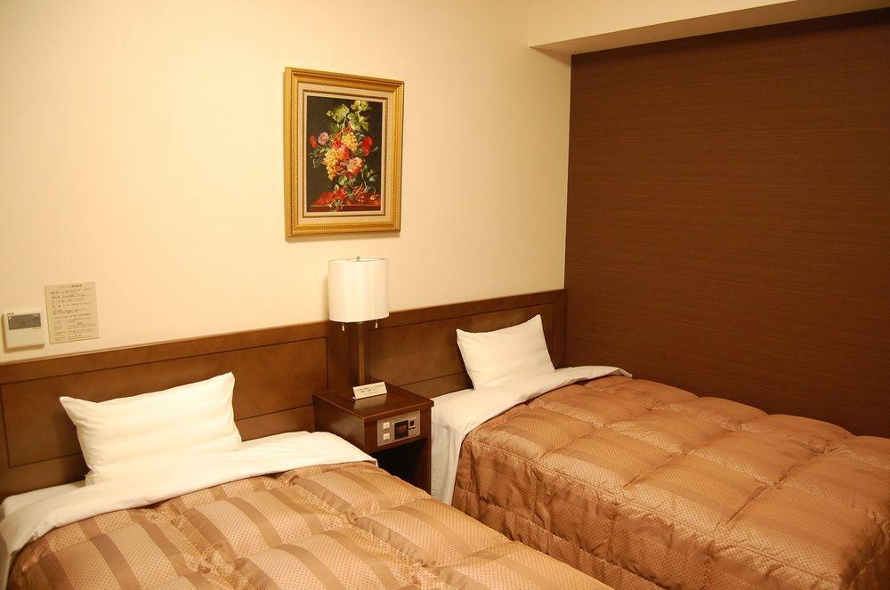 Hotel Route-Inn Yokohama Bashamichi Exterior photo